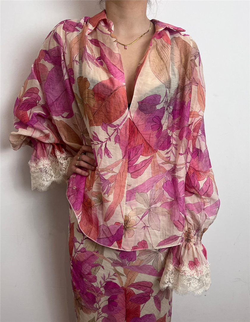 Blusa Fantasia Con Pizzo Sulle Maniche - Haveone cod. CVS_Q277 main:sha1=06df342009b6a633014fd474cc7acede1f5685b0