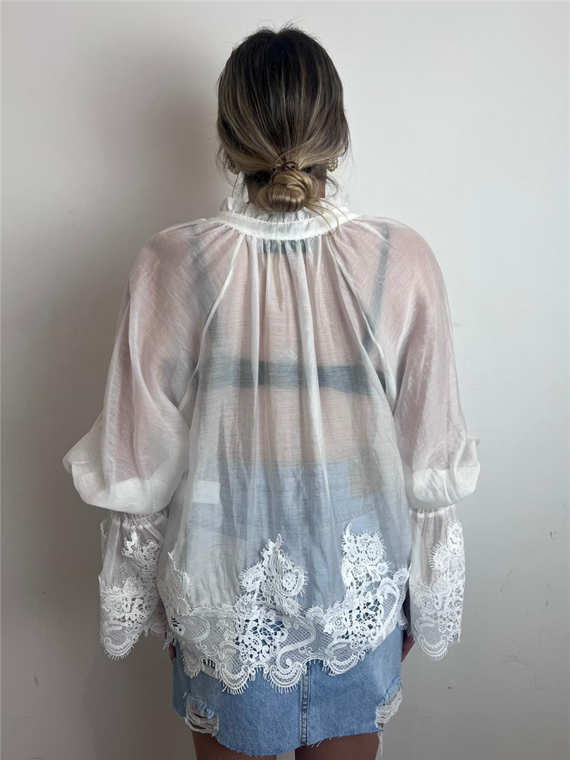 Blusa Scollo A V Con Pizzo Sui Polsini E Sul Fondo - Haveone cod. CVE_Q237 main:sha1=d6cb5b7c76a578f564baec9efb2efdfa633f2e45