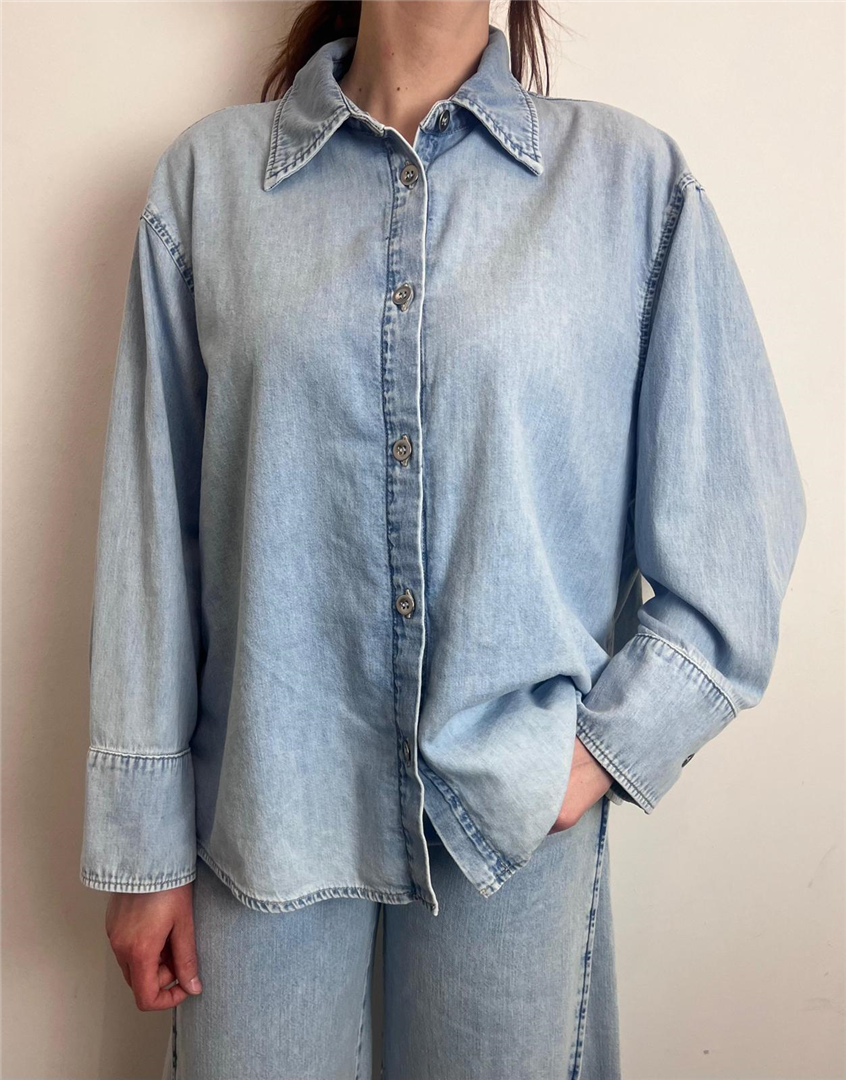 Camicia Denim Apertura Dietro - Vicolo cod. DAB5262 main:sha1=3c850b0da3f7c9b83f3059a3cd6b3450452c0ed8