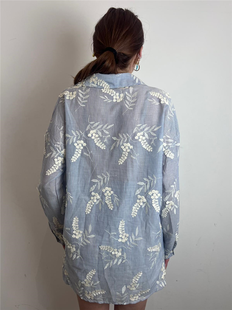 Camicia A Righe Con Ricami - Souvenir cod. D39V1454 main:sha1=6b5343cb6d2615352b3f7c2c57ab90e30bfb0490