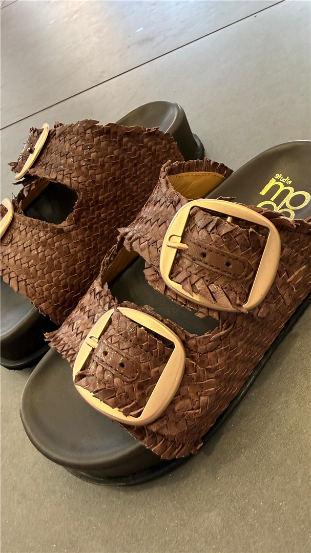 Sandalo Modello Slip On Vera Pelle Intrecciata Con Maxi Fibbie - Ndo cod. MARY1034 main:sha1=803b15d1e8b78ce31498405a7dc80909dcee20d7