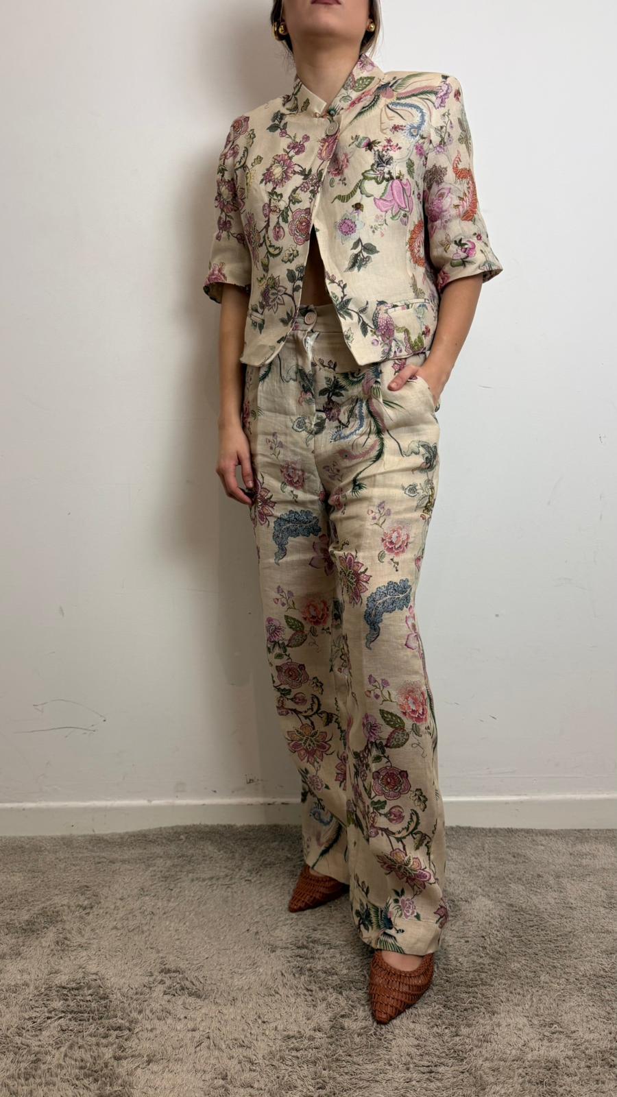 Blazer Crop Fantasia Fiori 100% Lino - Vicolo cod. TAB1977 main:sha1=6c2310c9e8e438e79f9caff587596db0078e10cf