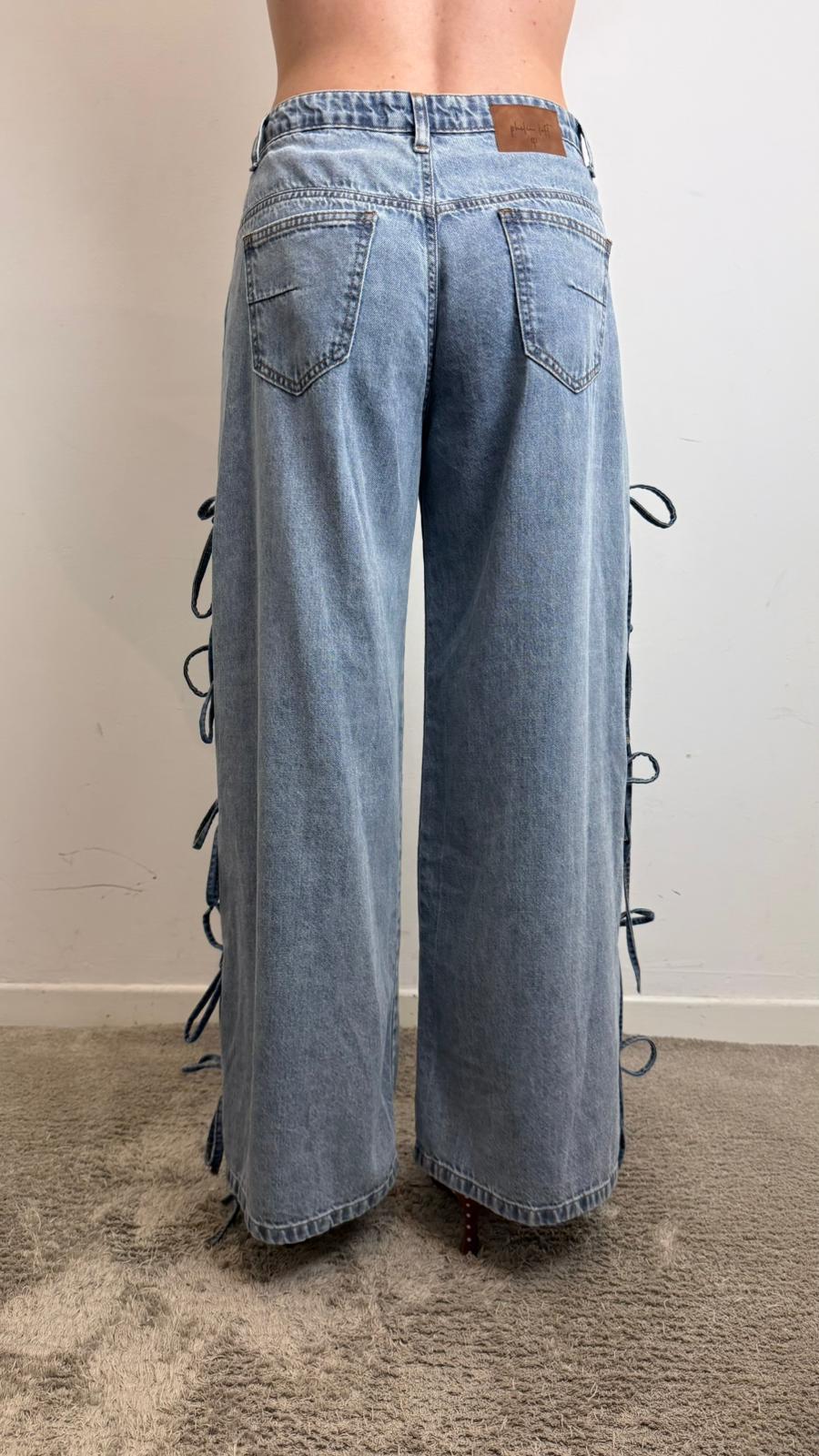 Jeans Wide Legcon Dettagliolace Up Laterale - Philia Loft cod. D02E1125 main:sha1=89a43d3c0b5ecdb9d3e551e55f0ce5ff4123fd32