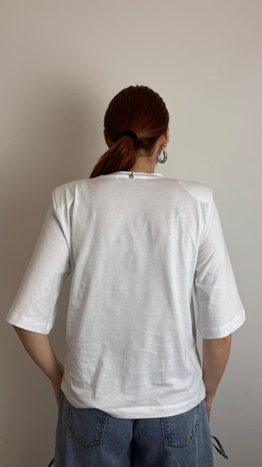 T Shirt Con Spallina Stampa Girls Just - Philia Loft cod. D02E1200 main:sha1=919e76f566f0be93e0aee4af8e45c6a453500414