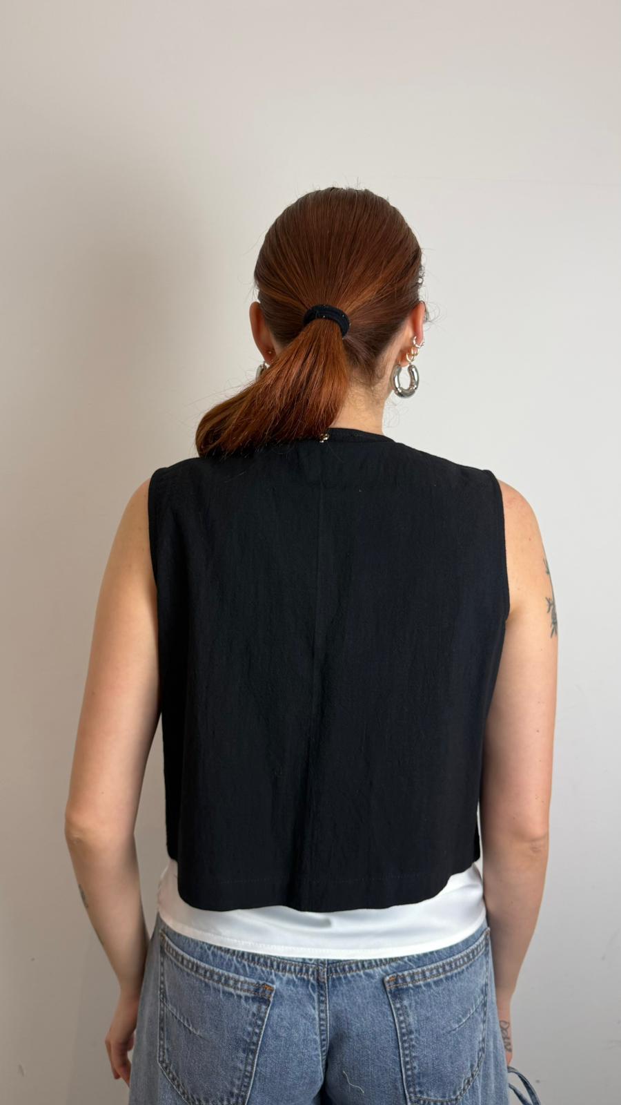 Gilet Fantasia Con Ricamo Perline - Philia Loft cod. D02N0933 main:sha1=50f4036a9df9e854d1d046adb59b8b723badc674