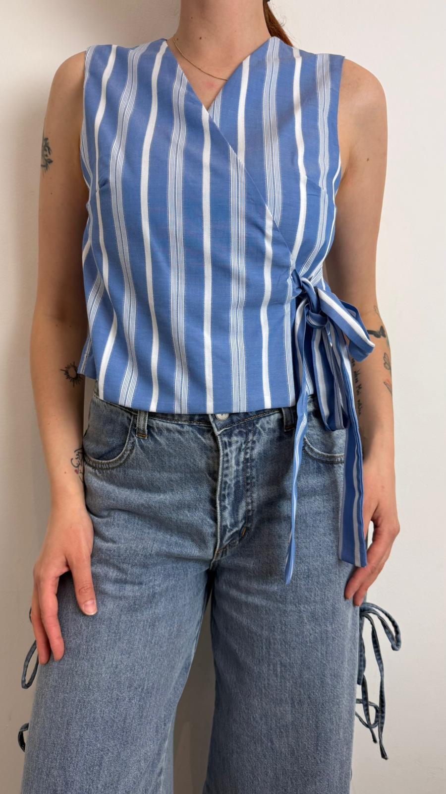 Top Smanicato A Righe Con Chiusura Incrociata Regolabile - Vicolo cod. TAB2345 main:sha1=3974d72e830724aee56f1cd3d181d14341a3a3a3