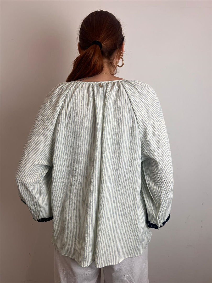 Blusa A Righe Con Ricami Scollo A V - Souvenir cod. D39V1479 main:sha1=512eef92d1e141ecb8dc814b0a541c4735576c43