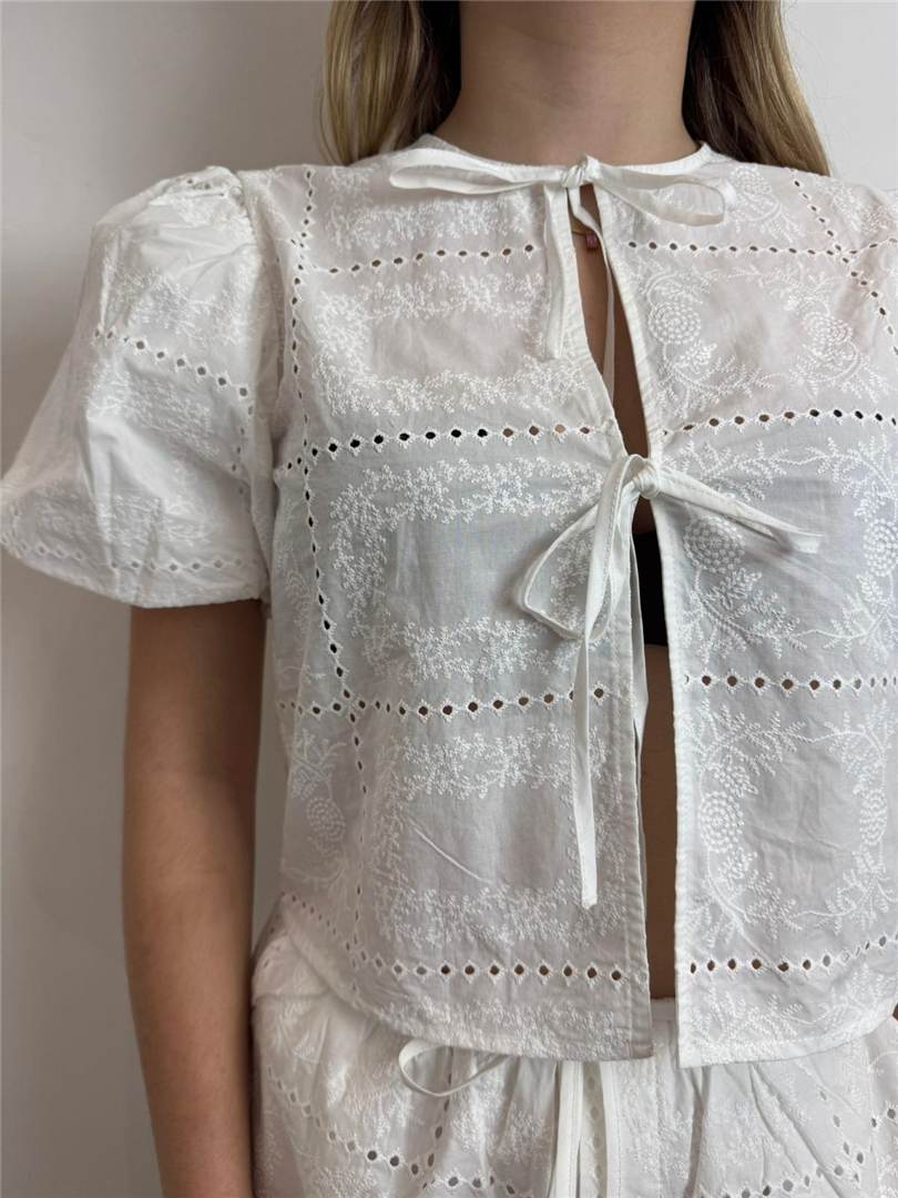 Camicia Pizzo San Gallo Manica A Palloncino Wylette - Grace & Mila Paris cod. SS2627030 main:sha1=1196b2c395a1542fb258bacd2306a858c006d3d3