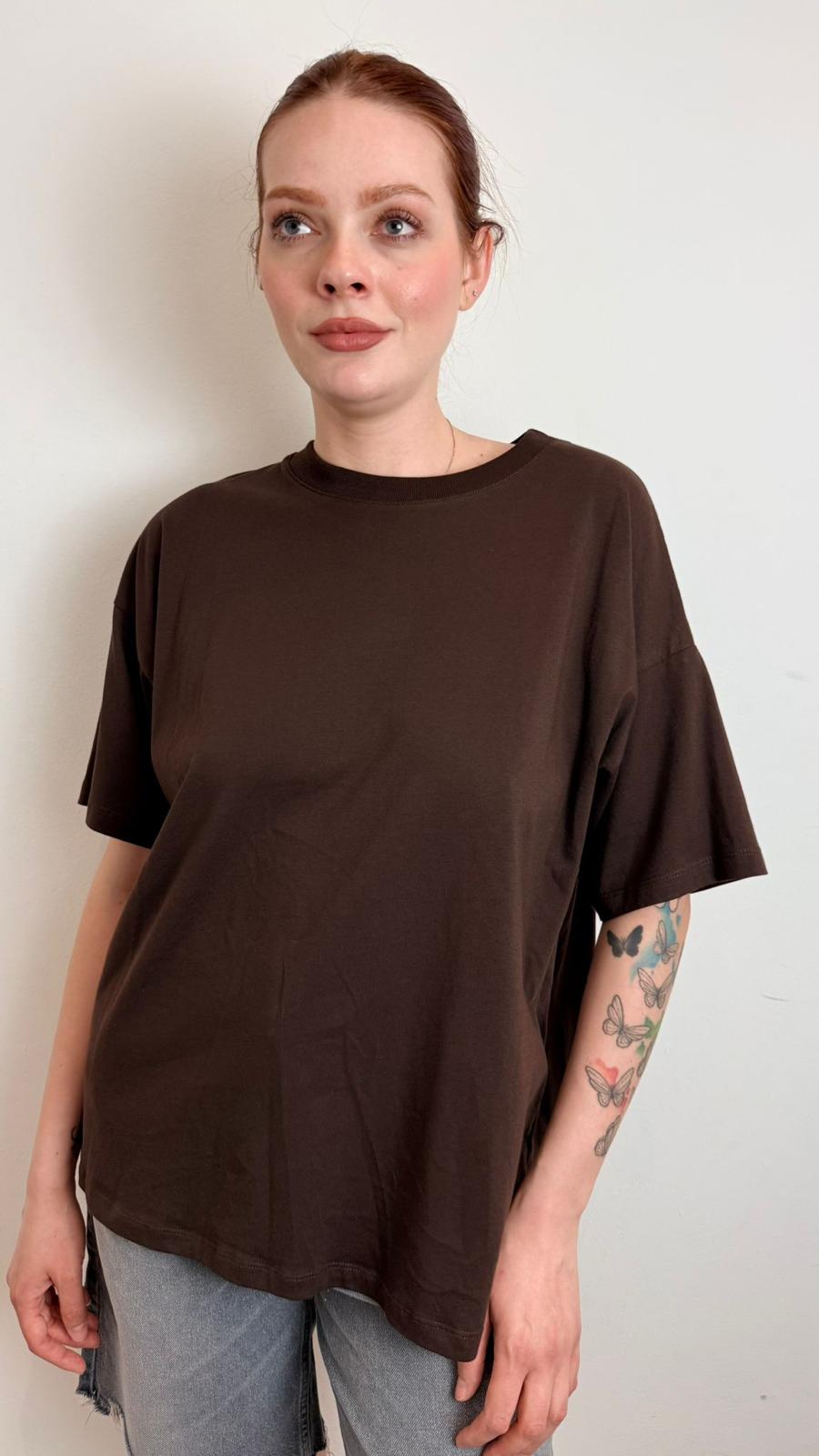 T Shirt Over Con Spacco Sul Retro - Vicolo cod. UAB0342 main:sha1=fa234457671c425a8ac9c9e7118ab5ecda1c31b2