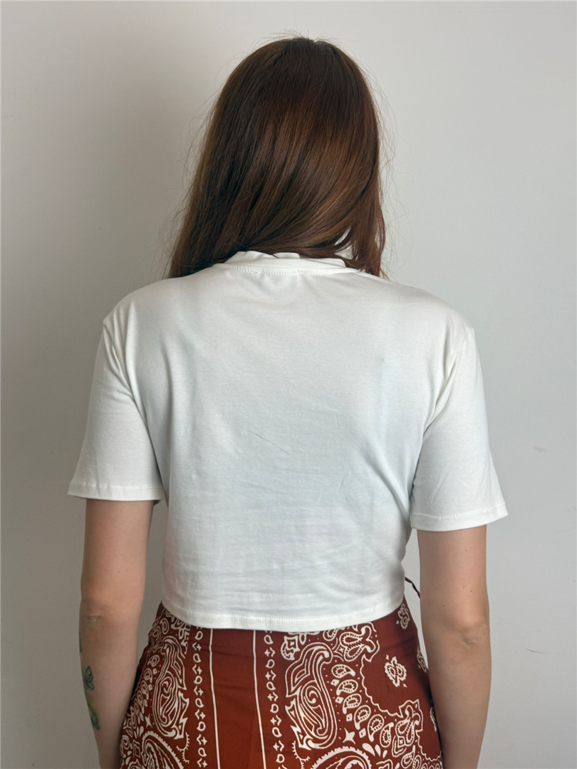 T Shirt Crop Foro Frontale - Vicolo cod. TAB2615 main:sha1=f1d9b46e93d5ac374a88128755a49e3749370a31