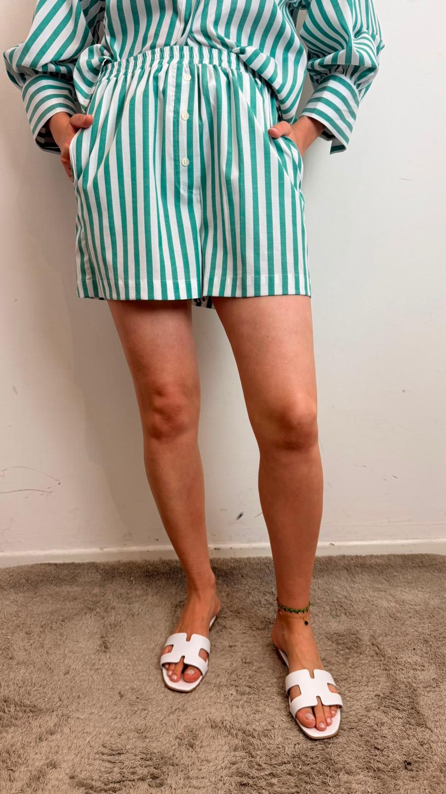 Shorts A Righe - Vicolo cod. TAB2988 main:sha1=ceaff8712a11ce8d9ab72b56381e7e3a975776e7