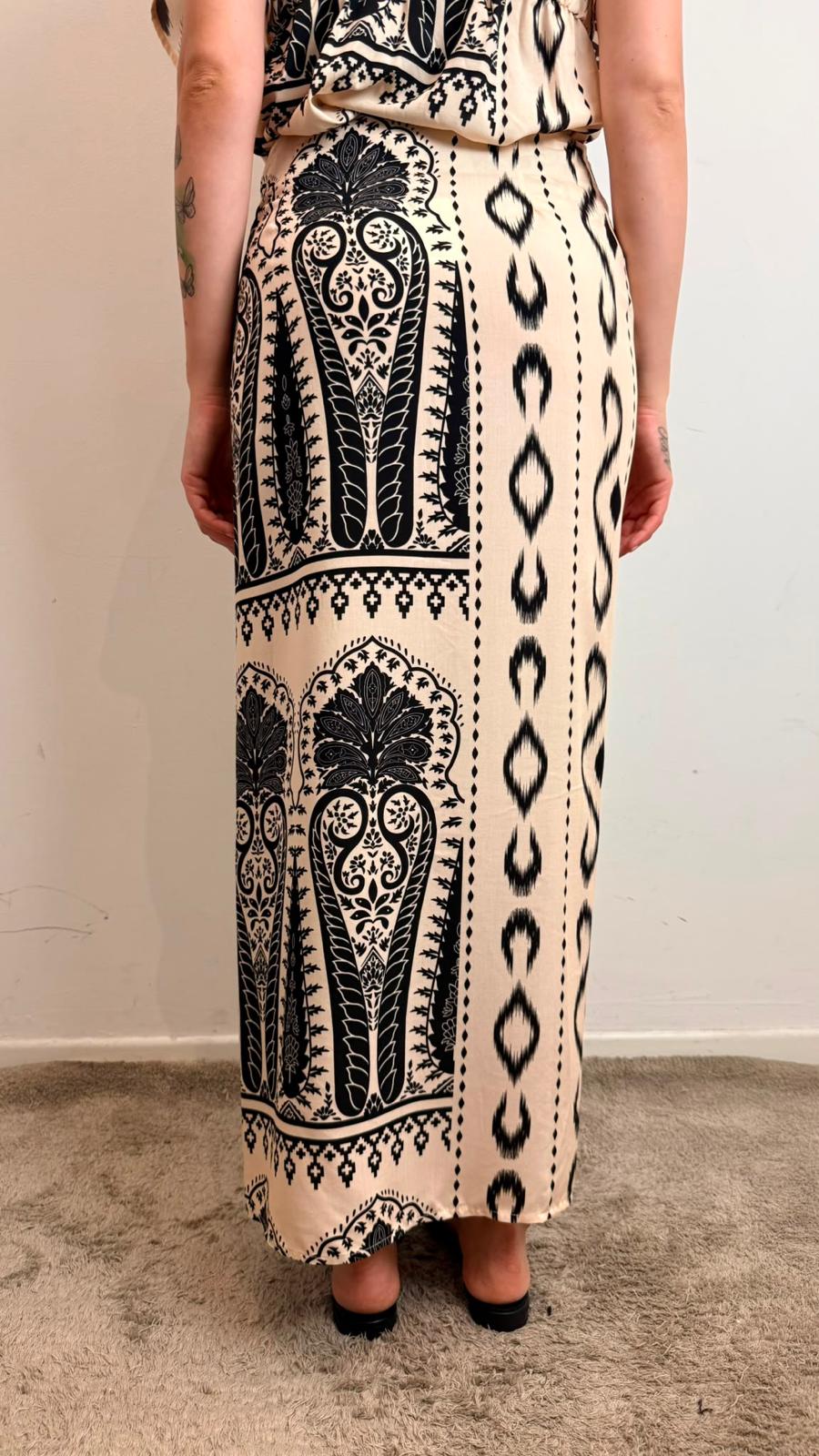 Gonna Lunga Pareo Fantasia Boho - Vicolo cod. TAB3002 main:sha1=60b656f6e111941735b4f34a9fe9bcb01f101999