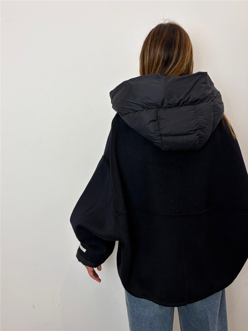 Cappotto Bomber Con Cappuccio - Haveone cod. KCT_R017 main:sha1=ae7e527a2d753a9380d9ff8c766f5a5f0f0f8073