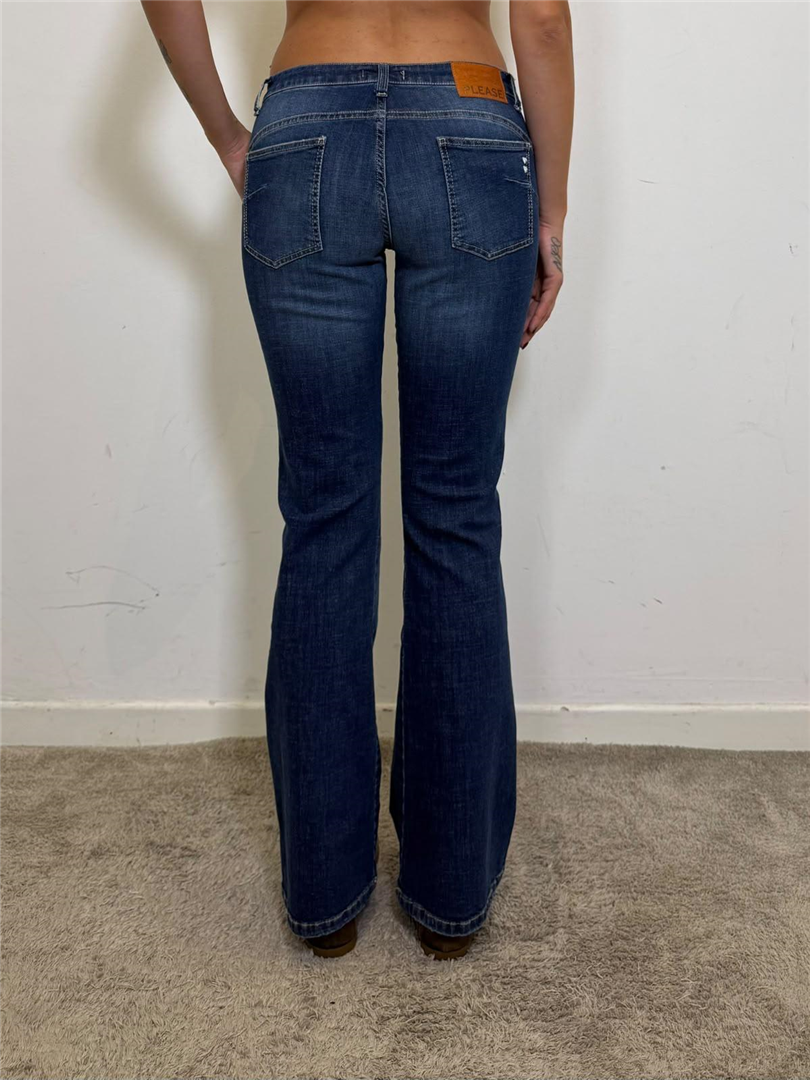 Jeans Flare Fit Fondo Svasato Tasche Chjno - Please cod. P3RCDLYW9I main:sha1=7b1286581efe6fb16a0504ff00b2db96b8ebedb8
