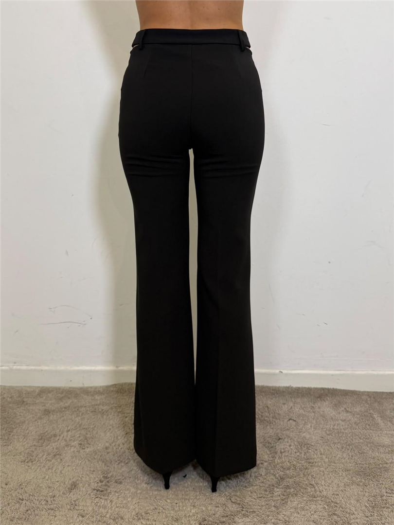 Pantalone A Zampa Con Cut Out Sul Fianco - Imperial cod. P7I4MDZ main:sha1=3fab16cb04c0bca704b804c65a513f16837d4868