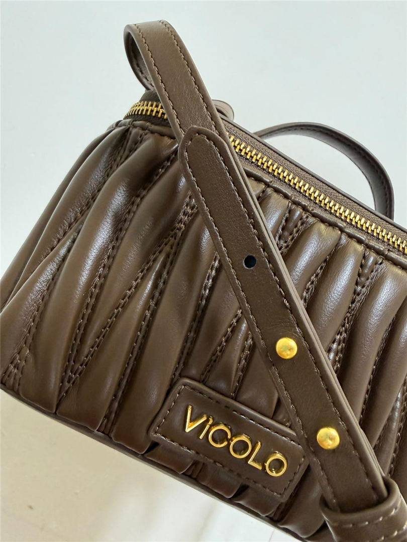 Borsa Charlotte Bag - Vicolo cod. XAC0053 main:sha1=a59cd2623cdd58be36109106369b16ded8cee5eb