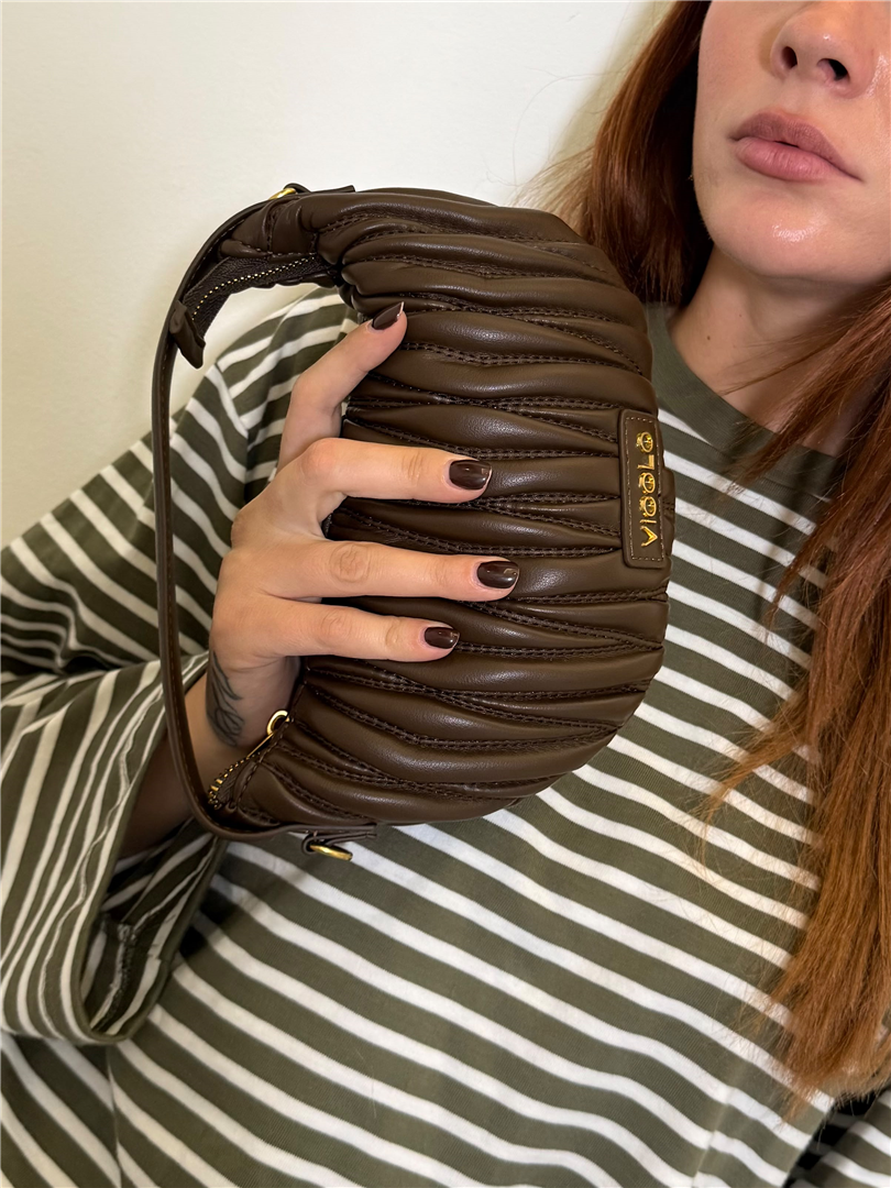 Borsa Croissant Bag Matelasse - Vicolo cod. XAC0051 main:sha1=65b35f1ed72cd5895f3a114520019e20b5c46f01