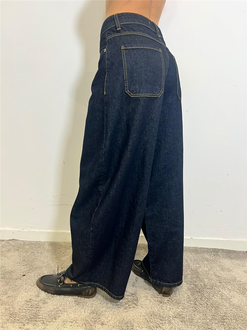 Jeans Barrel Con Cuciture A Contrasto - Philia Loft cod. V03O0304 main:sha1=54098745b98266fa82fa20db73be12f05071422f