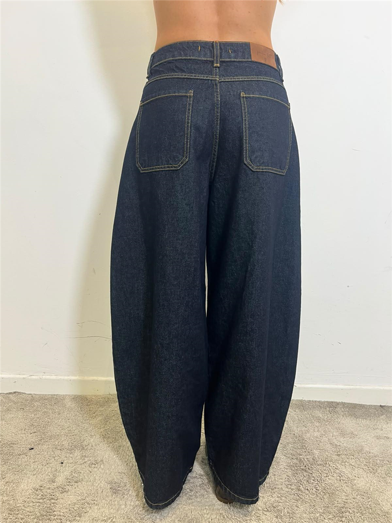 Jeans Barrel Con Cuciture A Contrasto - Philia Loft cod. V03O0304 main:sha1=954fd50d6705a509ab0a01181a51537f3e73718b