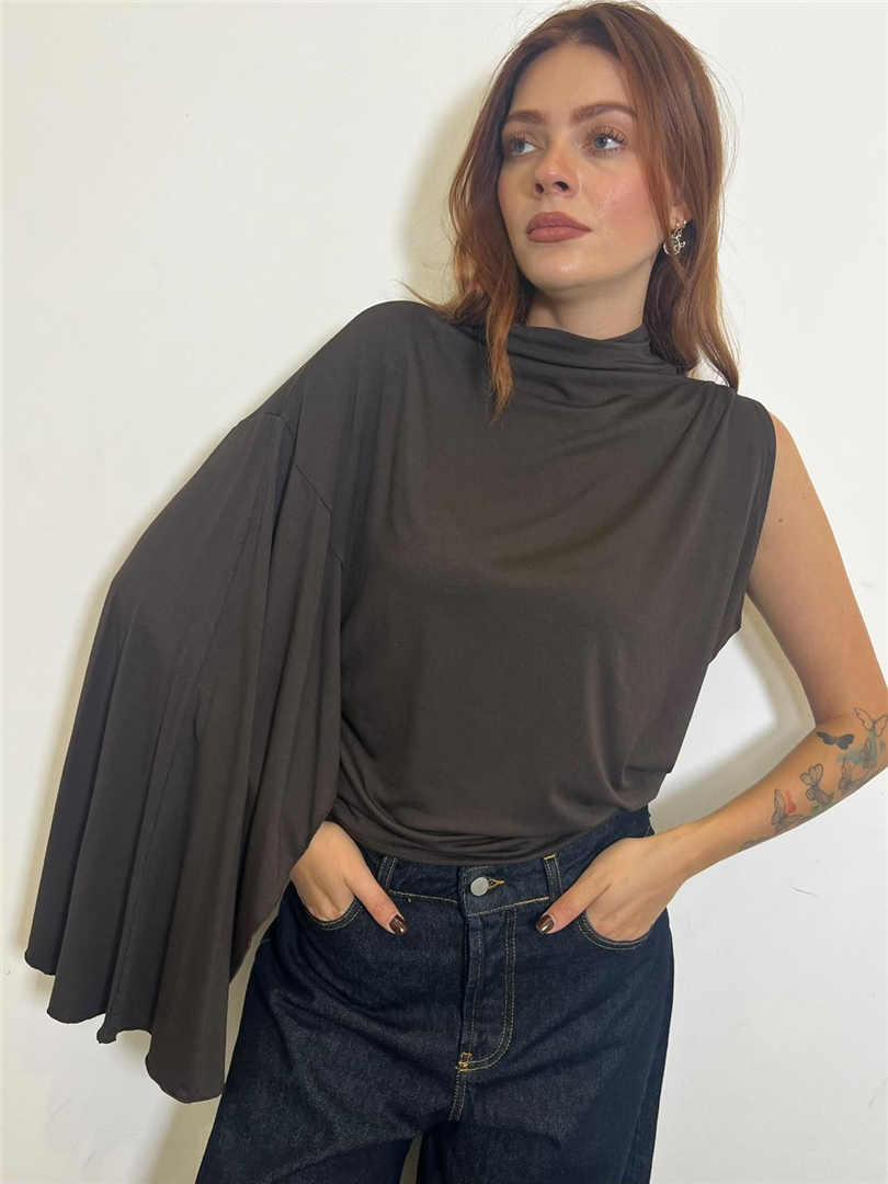 Maglia Lupetto Con Maniche Diverse - Philia Loft cod. B03L0424 main:sha1=d2b842d9575fa5f1dd8e4e2cef9b0bb51f4ccde7