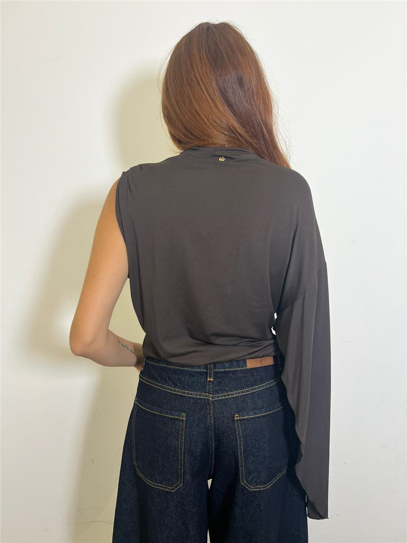 Maglia Lupetto Con Maniche Diverse - Philia Loft cod. B03L0424 main:sha1=884b68d784305fca3ffc31d06d341d245d87ce4f