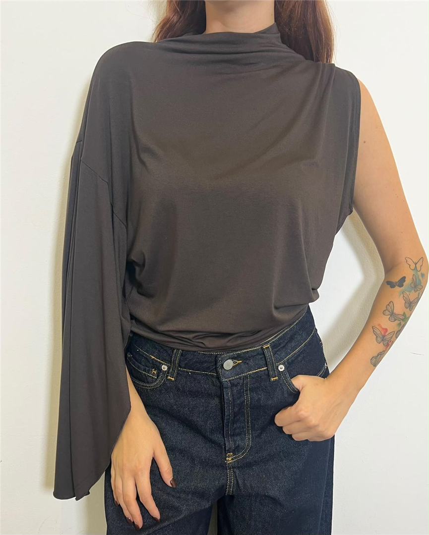Maglia Lupetto Con Maniche Diverse - Philia Loft cod. B03L0424 main:sha1=7eb7070e4c250a1bf0cea0d547f4e6670c55a935