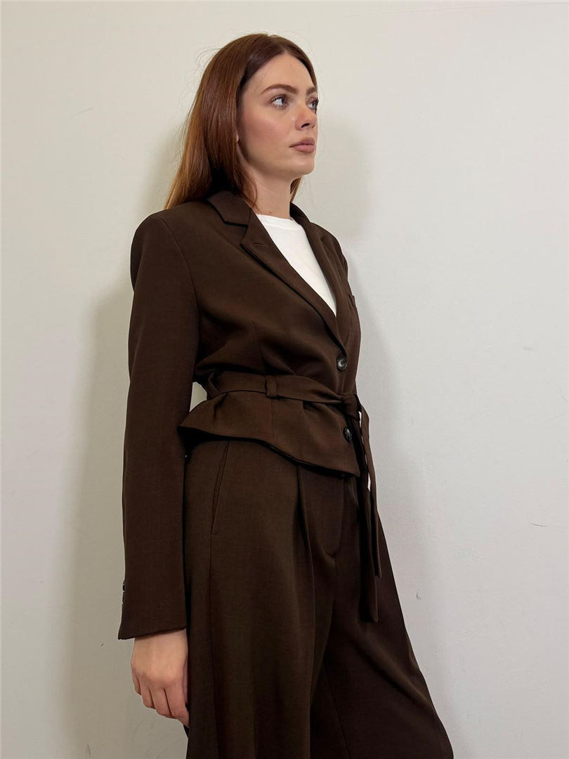 Blazer Crop Con Cintura - Vicolo cod. TAC1435 main:sha1=54767ead29773f72b0d81eb3612cc6b388c1a427