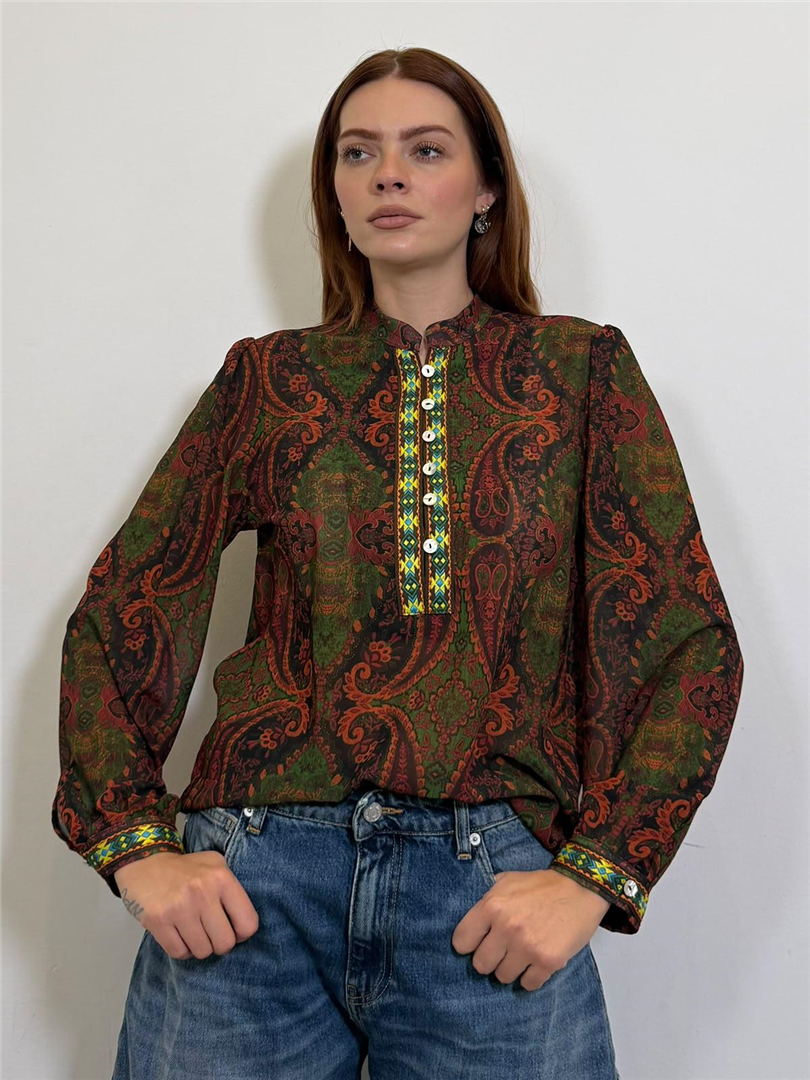Blusa Fantasia Con Ricami - Vicolo cod. TAC1418 main:sha1=1dbdd9541bd345b267aa53a57f30e63e8f95007d