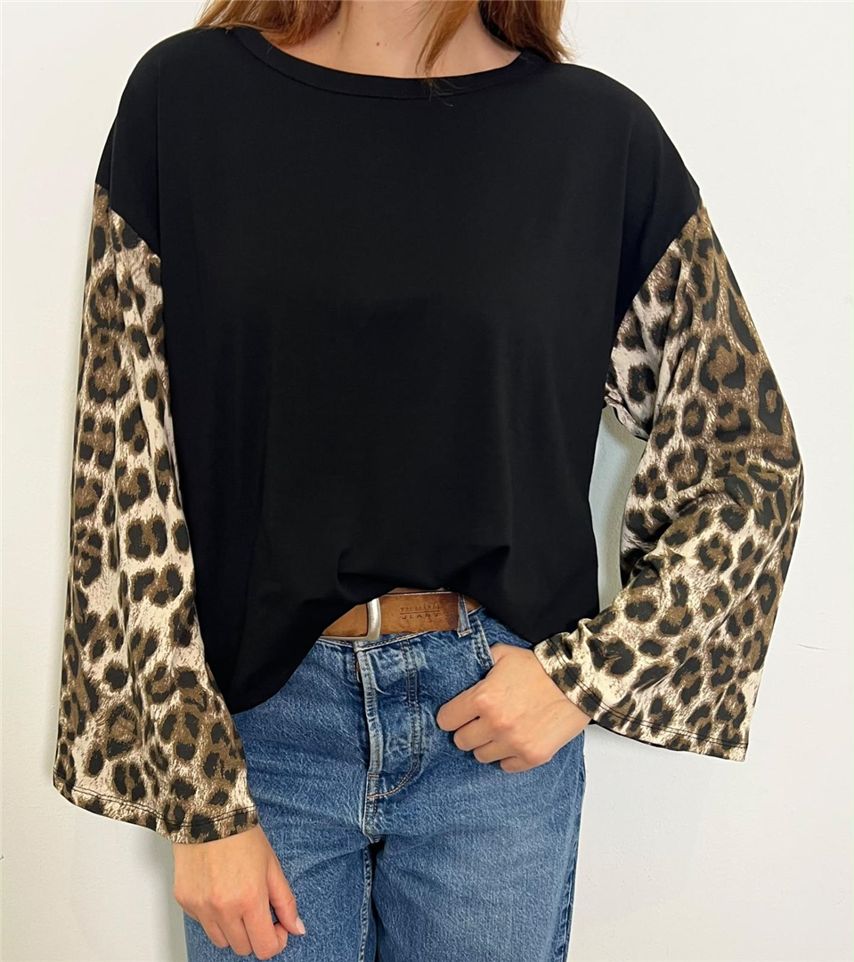 T Shirt M/lunga Campana Stampa Macula - Haveone cod. TXT_R042 main:sha1=44623fd4b2b6f54843d714f98848ed5d7e579104