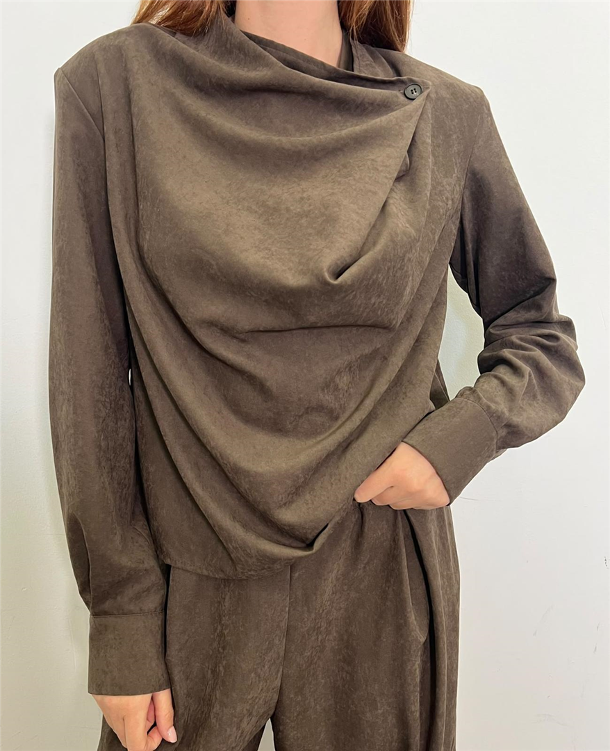 Blusa Con Drappeggio Asimmetrico - Souvenir cod. S40M0978 main:sha1=952d3f8e96b8685380b227ea6a5466afdb6b3b17