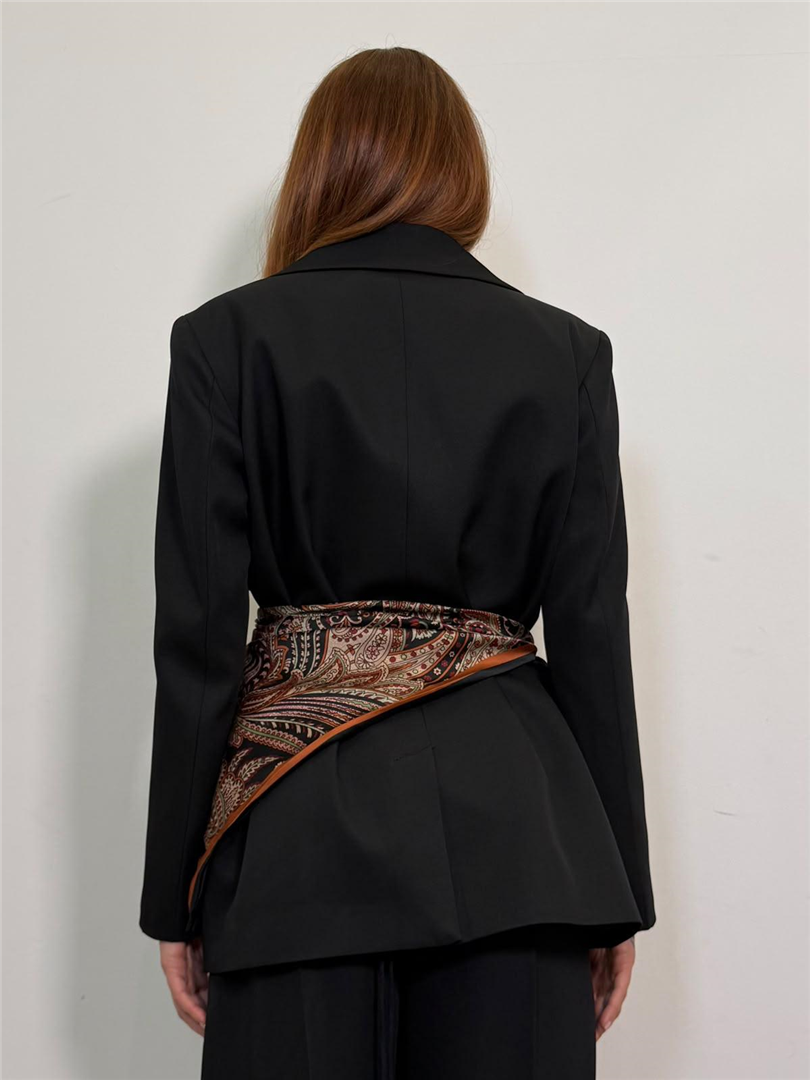 Blazer Sartoriale Con Foulard Paisley In Vita - Vicolo cod. TAC1691 main:sha1=c2dc45a0a7cd857f3a56dee678422604ca158a97