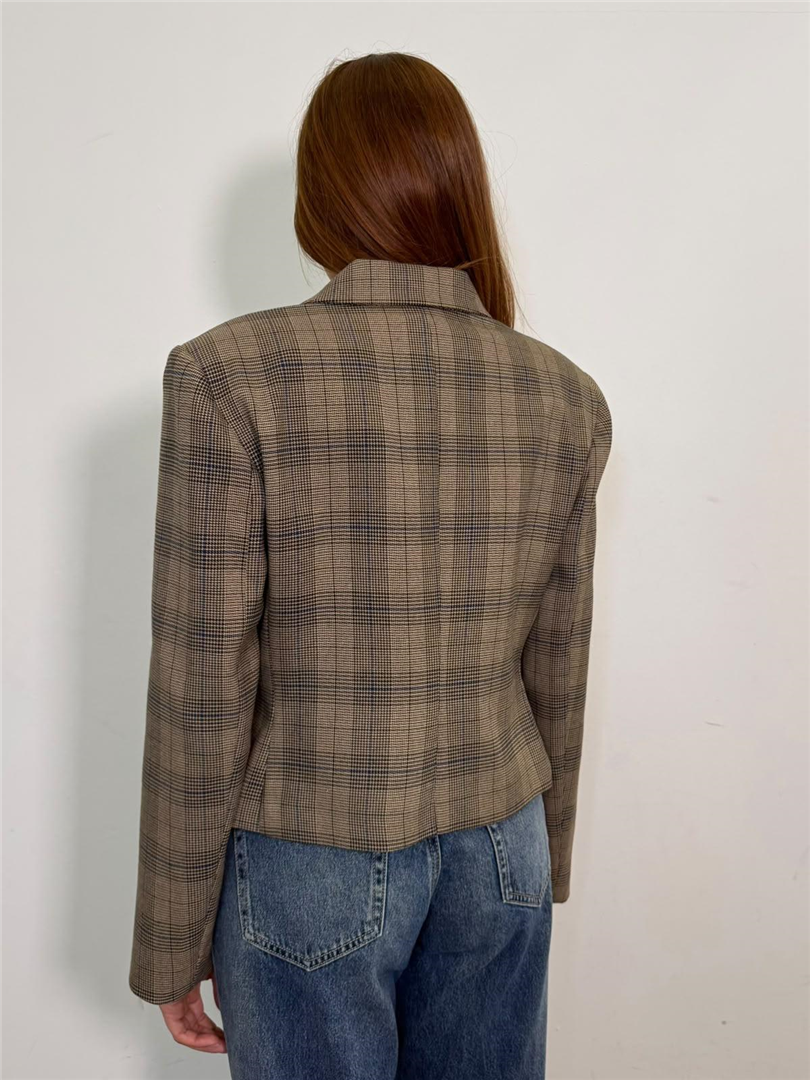 Blazer Crop Sartoriale Fantasia Principe Di Galles Con Chiusura A Tre Bottoni - Vicolo cod. TAC1687 main:sha1=7dbafb7caef2135edf61f65eef8e2d184ce69c3e