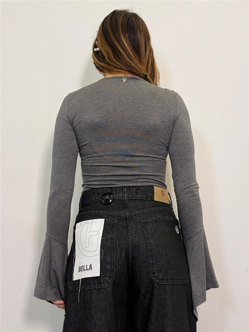 Tshirt Svasata Manica Lunga - Philia Loft cod. D03E1014 main:sha1=7c34c28184da875171b398b09d782e5262752065