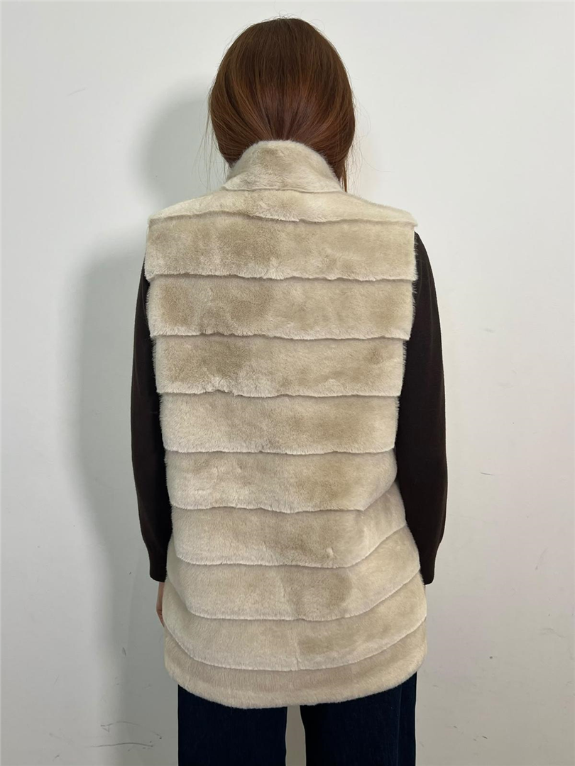 Gilet Ecofur - Divisione Chickster's cod. DARIA main:sha1=c7e2f01795c7dfa4db26cfc72a8ba15bbb4d72cc