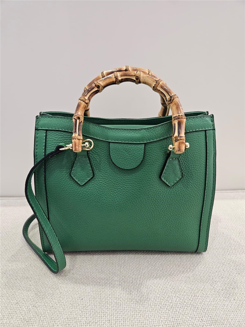 Borsa In Pelle Grande Con Manici Legno Cm 28 X Cm 24 - Divisione Chickster's cod. M3529  color:verde