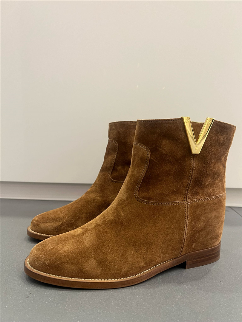 Tronchetto Con “v” Camoscio Velour - Via Roma 15 cod. 2576  color:marto