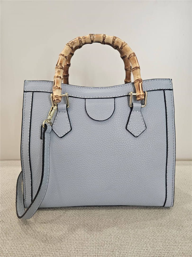 Borsa In Pelle Grande Con Manici Legno Cm 28 X Cm 24 - Divisione Chickster's cod. M3529  color:celeste