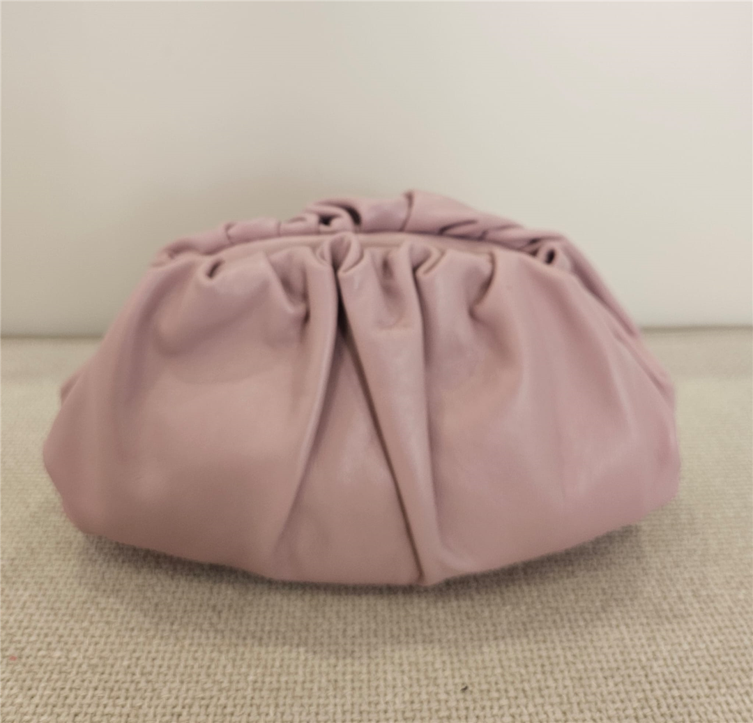 Borsa Pasticcino Piccola In Pelle Con Tracolla Dorata - Divisione Chickster's cod. M3541  color:cipria