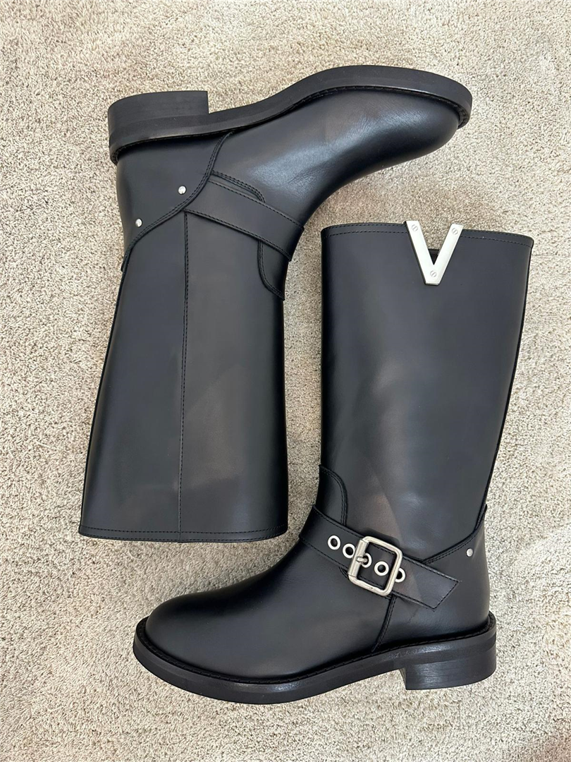 Stivale Biker Fibbie 3/4 Logo “v” Nickel - Via Roma 15 cod. 4217  color:nero