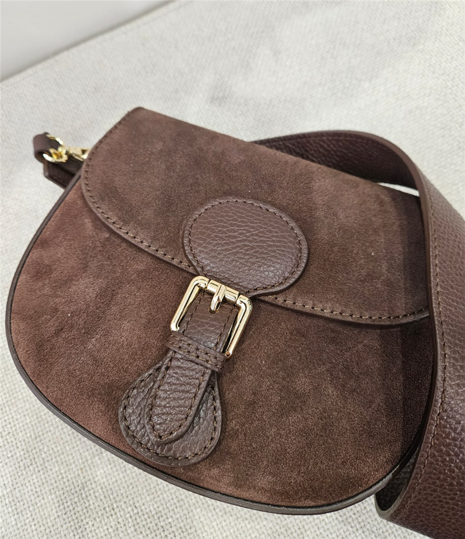 Borsa Scamosciata Con Fibbia E Tracolla Lung,20 H.cm 17 - Divisione Chickster's cod. M3562  color:moka