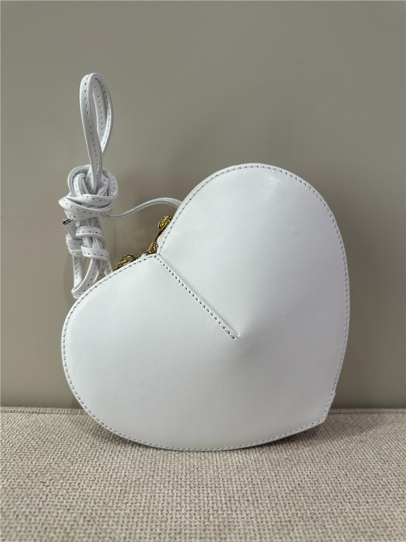 Borsa Cuore In Pelle Con Zip E Tracolla - Divisione Chickster's cod. M3567  color:bianco