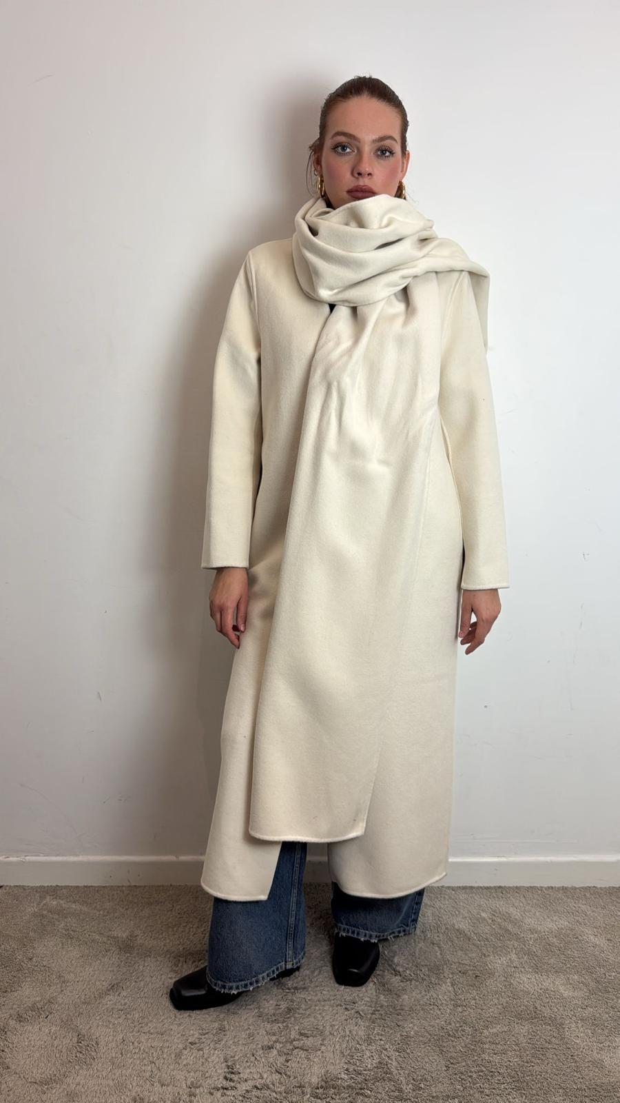 Cappotto Hand Made Con Imbottitura Interna E Maxi Sciarpa Cucita - Vicolo cod. TF0060  color:burro