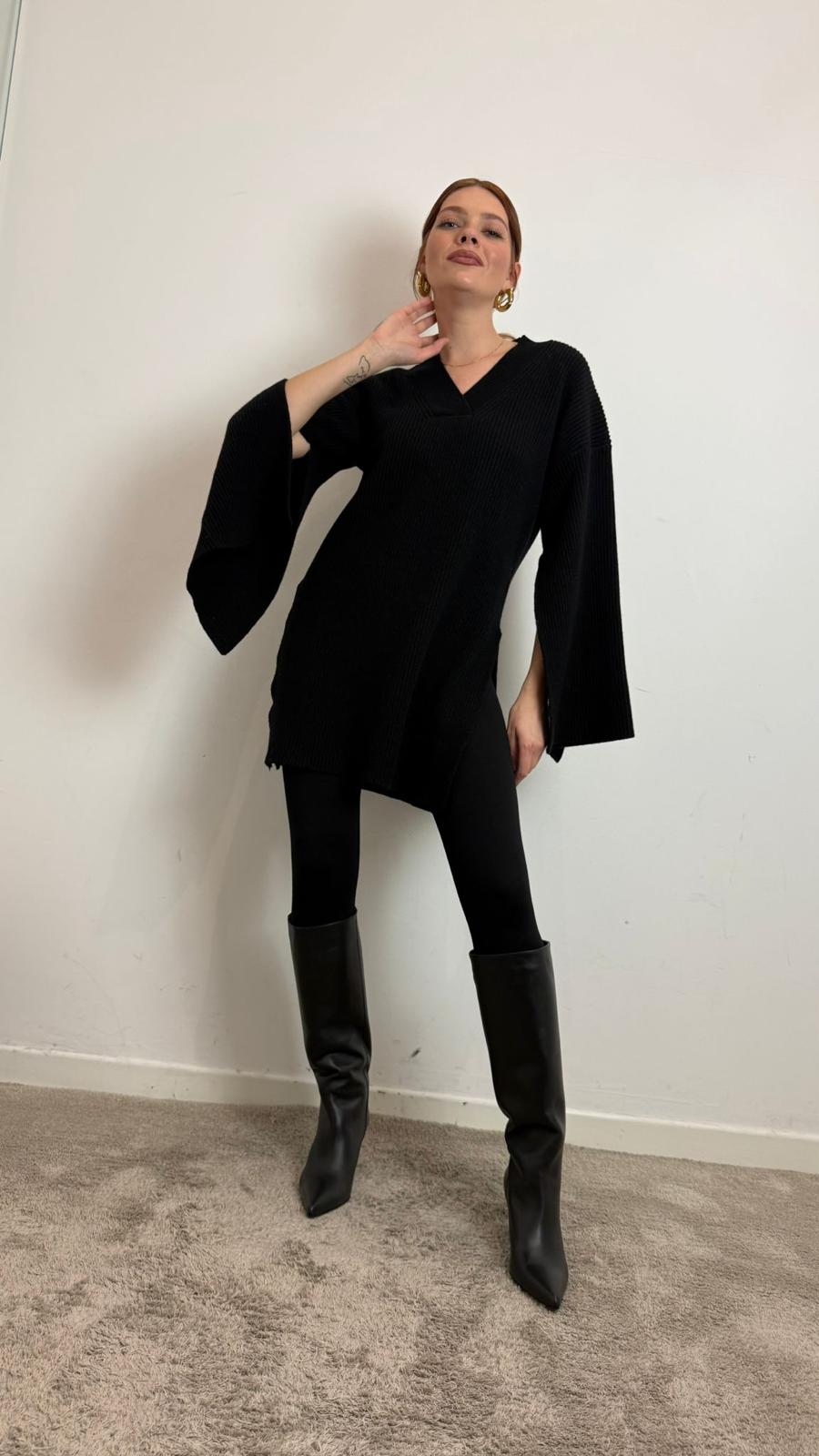 Mini Abito In Maglia Con Scollo A V - Vicolo cod. 77334F  color:nero