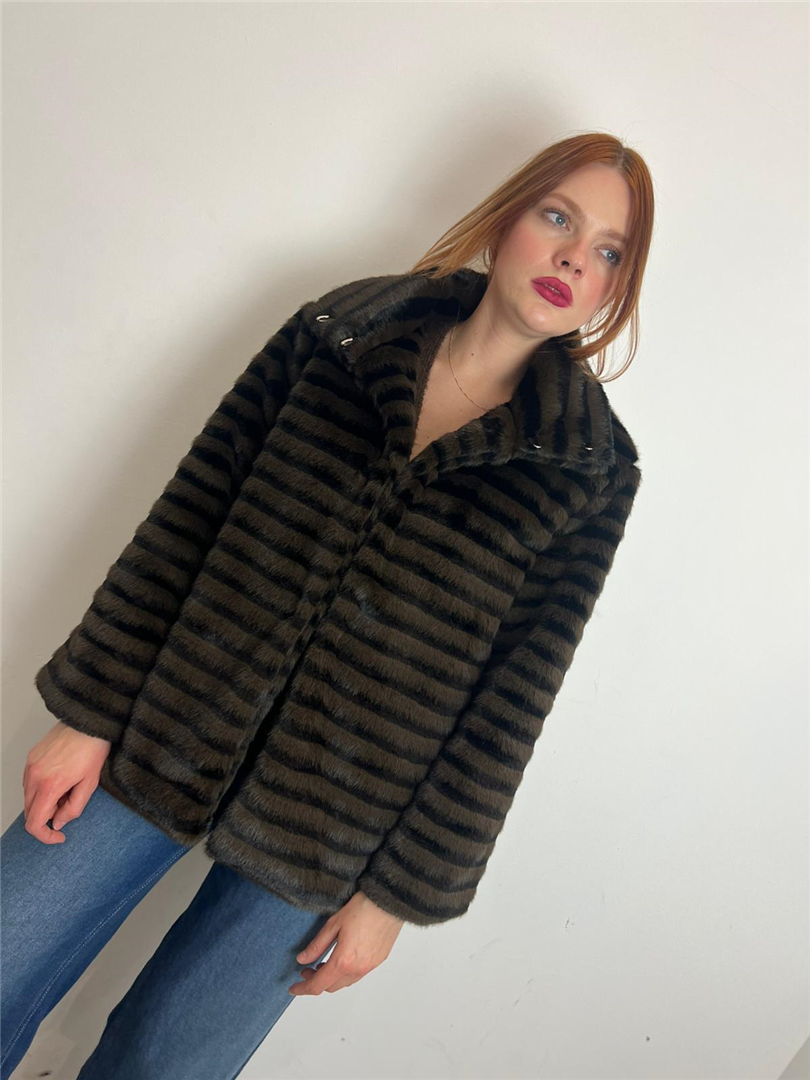 Pelliccia Con Rever E Ganci - Haveone cod. KMA_P132  color:fantasia