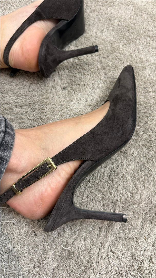 Chanel In Camoscio Con Cinturino Laterale Ovyè Tacco Cm 9 - Ovye' cod. 25/AT690CAM  color:camoscio testa di moro