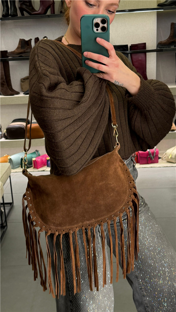 Borsa Moon In Camosciocon Frange E Doppia Tracolla Lung. Cm 34 H. Cm22 - Divisione Chickster's cod. M3593  color:bruciato