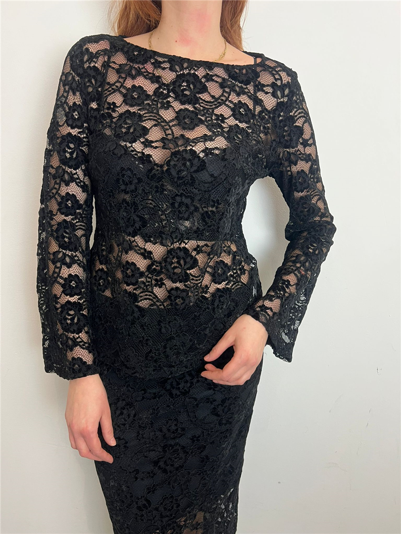 Blusa In Pizzo Con Apertura Sul Retro - Please cod. T0WIBDW000  color:nero