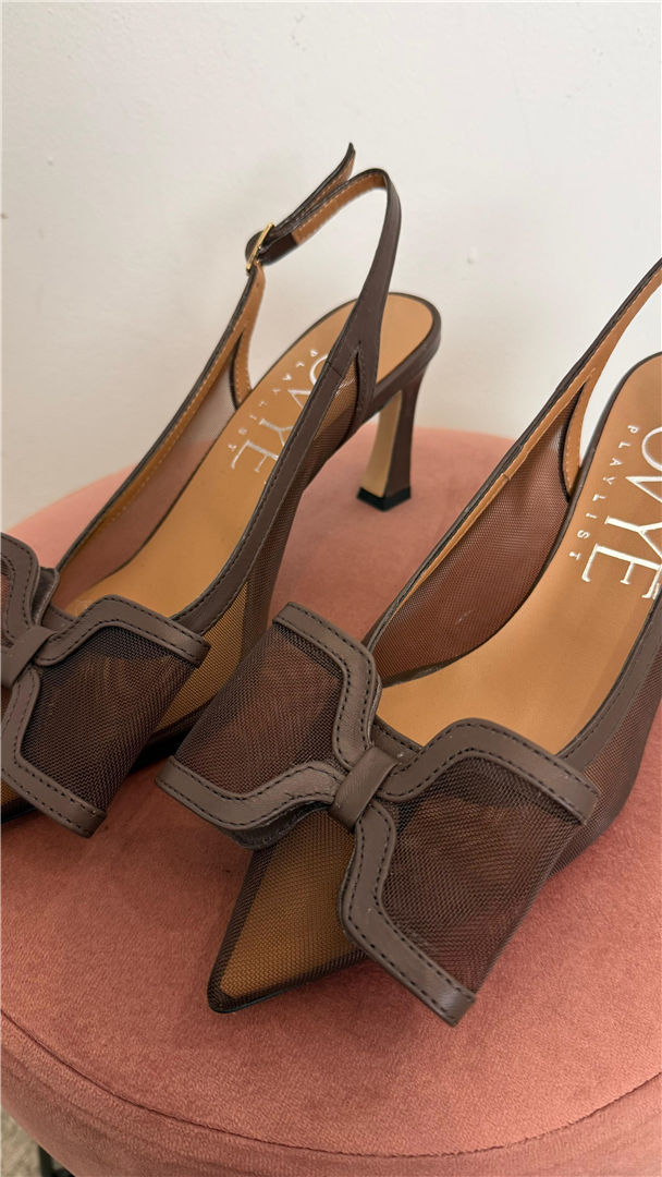 Ovyè Slingback Marrone In Rete Con Fiocco – Décolleté A Punta Tacco Medio - Ovye' cod. 26/AMR1318ZAN  color:testa di moro