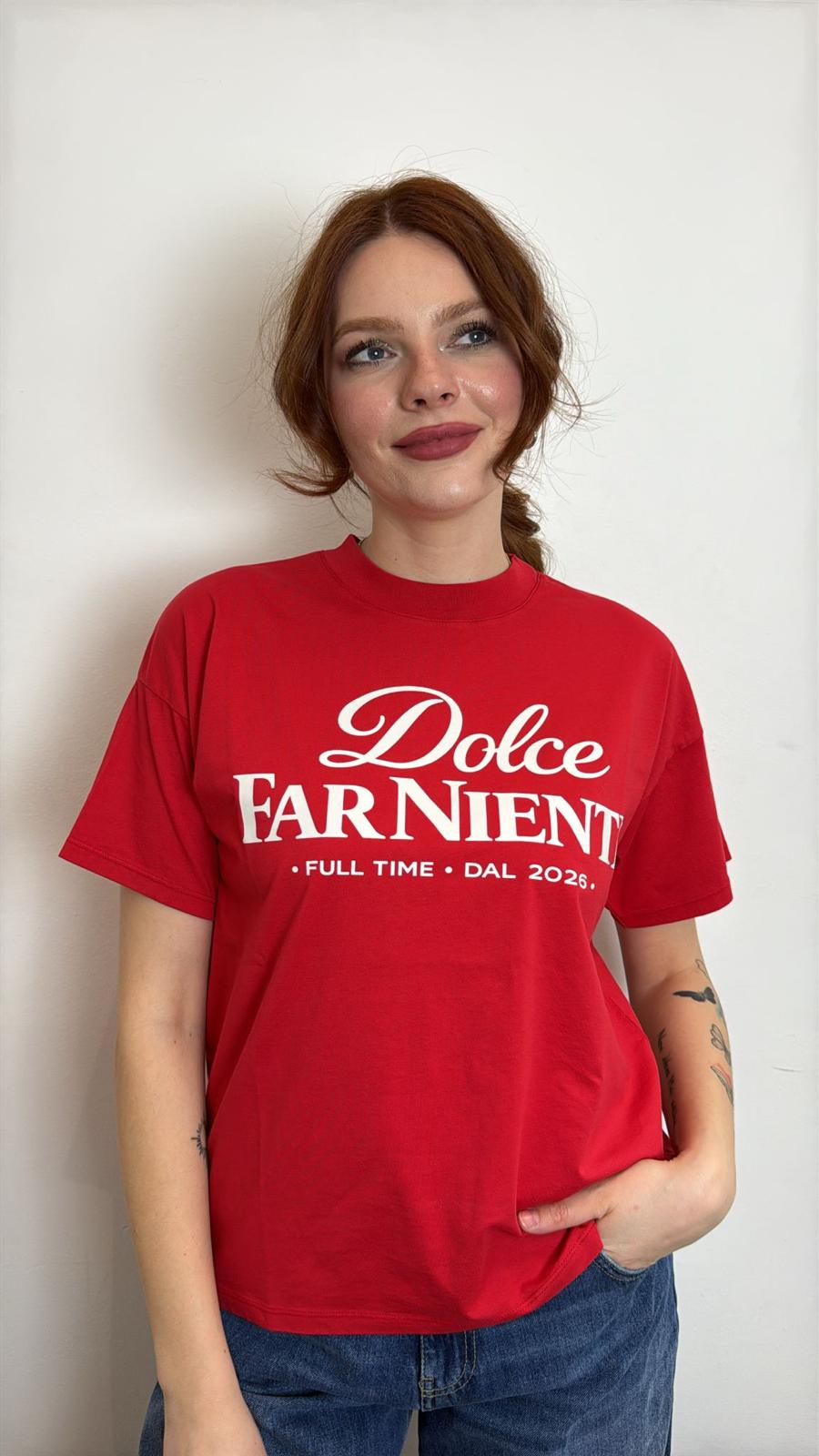 T Shirt “dolce Far Niente” Donna In Cotone – Maglietta Oversize Con Stampa Frontale | Vari Colori - Vicolo cod. RAB0286  color:rosso