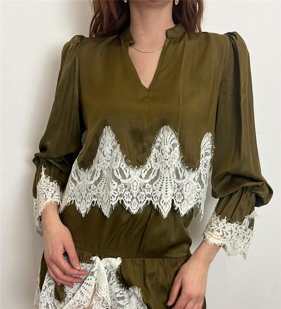 Blusa Scollo A V Con Inserti In Pizz - Vicolo cod. TAB1181  color:militare